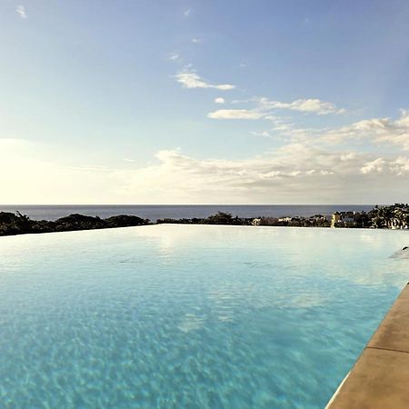 Luxury Penthouse With Infinity Pool & Stunning Sea View Appartement Flic-en-Flacq Buitenkant foto